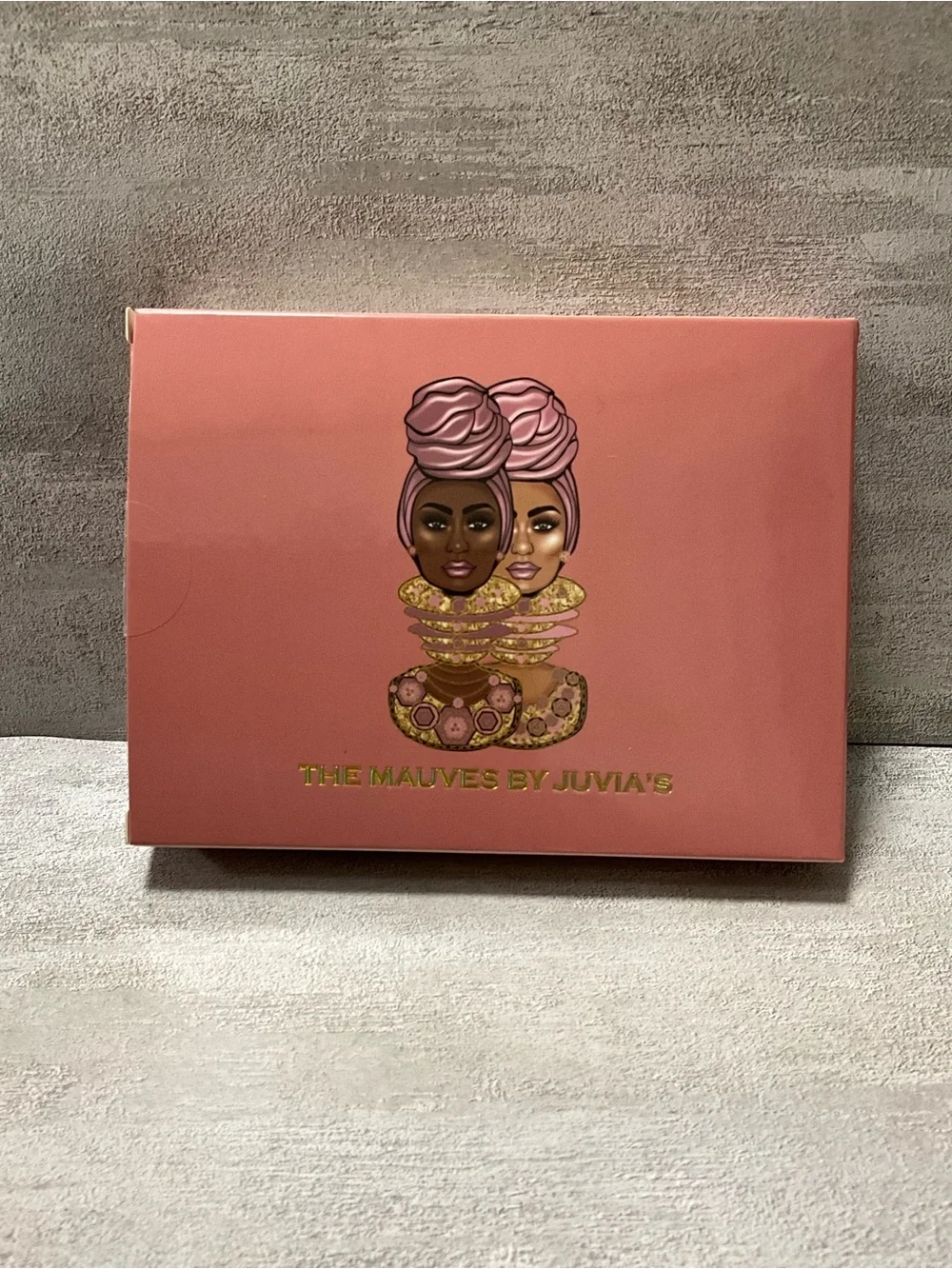 Julia’s place Mauves Eyeshadow Palette - Pink & Plum Shades